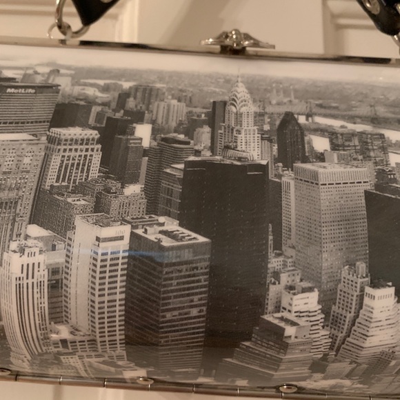 Purse bundle! - Picture 3 of 8